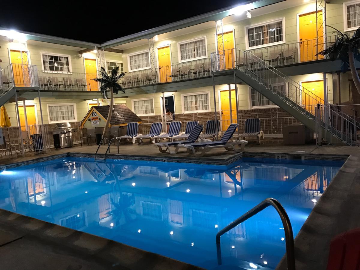 Sunrise Inn Уайлдууд Екстериор снимка