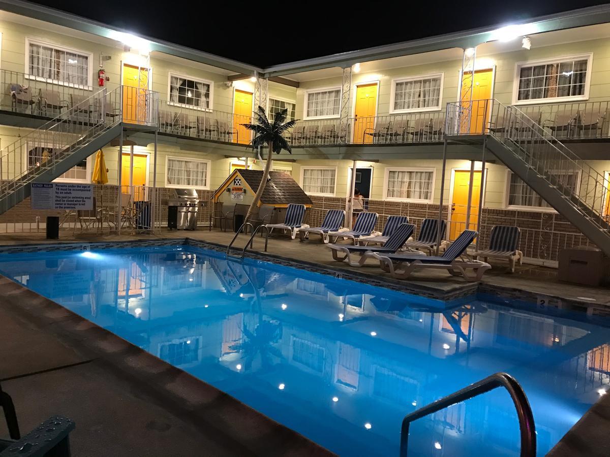 Sunrise Inn Уайлдууд Екстериор снимка